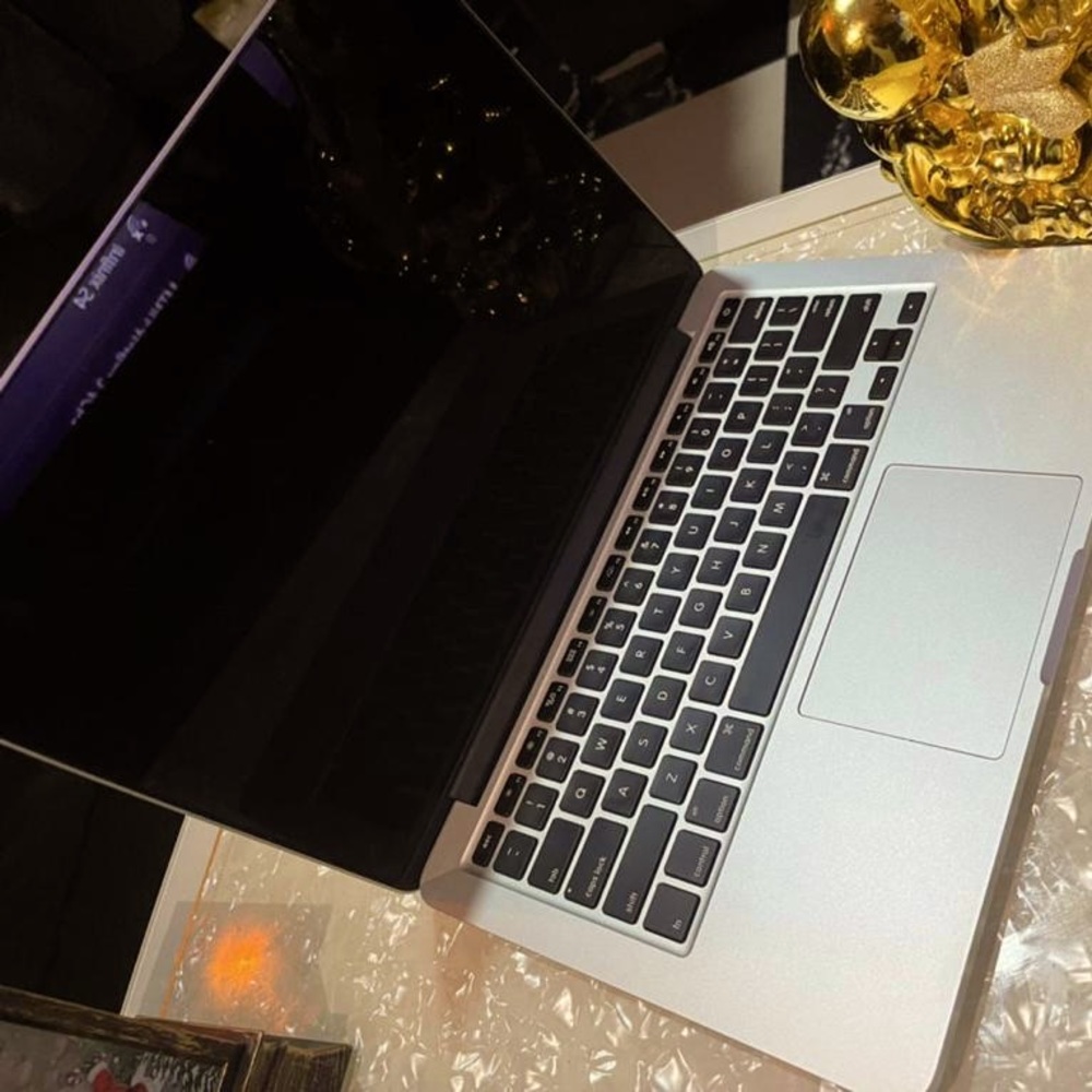 MacBook